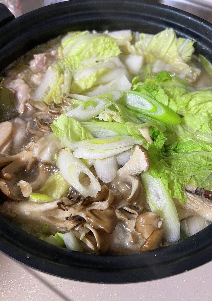とろっとろ☆野菜たっぷり鶏肉の水炊き風鍋-レシピのメイン写真