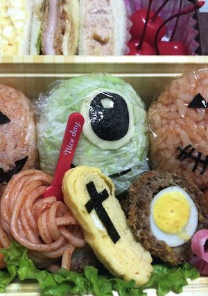 ハロウィンキャラ弁。マイクも一緒に♫-レシピのメイン写真