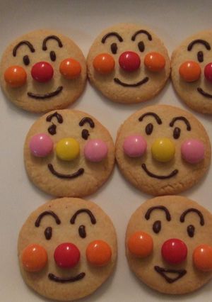 チョコペンで簡単アンパンマンクッキー♪-レシピのメイン写真