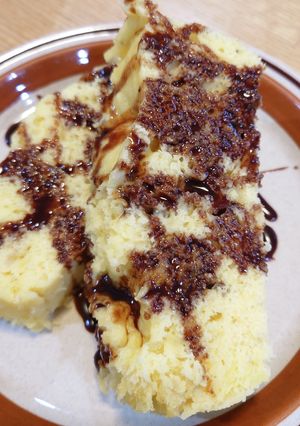 ＨＭでバナナ蒸しパン〜チョコソースかけ〜-レシピのメイン写真