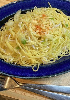 鍋ひとつ！しらすとキャベツのペペパスタ-レシピのメイン写真