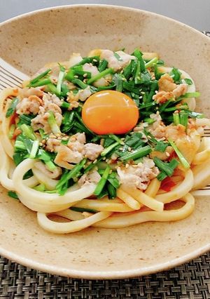 レンジで、豚にらジャージャーうどん-レシピのメイン写真