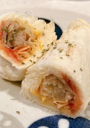 レシピ投稿祭　食パンでピザ風餃子ドッグ-レシピのメイン写真