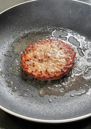 ポテバーグ（冷凍ハンバーグ）の焼き方！-レシピのメイン写真