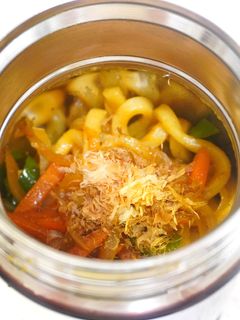 【スープジャー】ピリ辛カレー焼きうどん-レシピのメイン写真