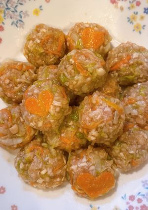 白菜消費♪フライパンで小籠包風蒸し肉団子-レシピのメイン写真