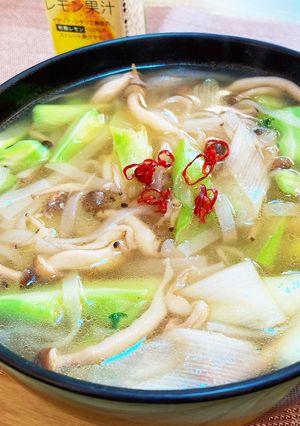 ナンプラー無し！チキンスープの和風フォー-レシピのメイン写真