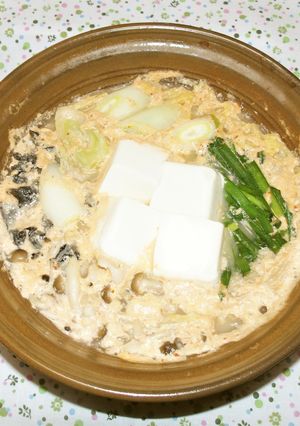 【ひとり鍋】牛乳入りマイルドピリ辛チゲ鍋-レシピのメイン写真