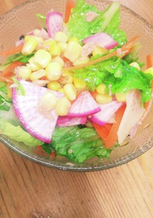 買い物前の残り野菜でカラフルサラダ-レシピのメイン写真