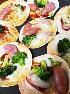 餃子の皮でパリパリピザ*-レシピのメイン写真