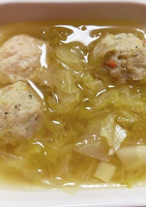 野菜嫌いも美味しく食べれるキャベツスープ-レシピのメイン写真