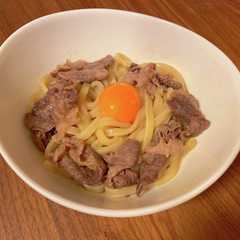 รูปของ レンジで！簡単肉たまうどん