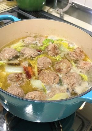 体ポカポカ♪「白菜と肉団子のオイル鍋」-レシピのメイン写真