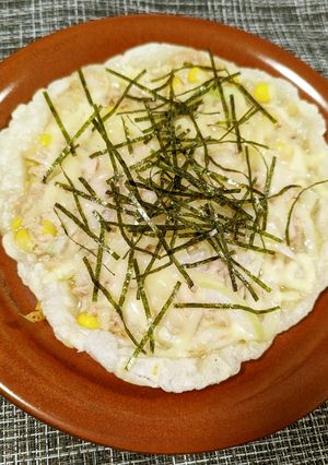 お餅でリメイク♡ツナマヨチーズピザ-レシピのメイン写真