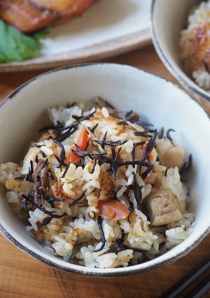 残ったひじき煮で！絶品炊き込みご飯♡-レシピのメイン写真