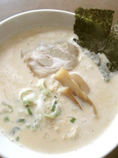 寒い日は、シンから温まるみるくラーメンを-レシピのメイン写真
