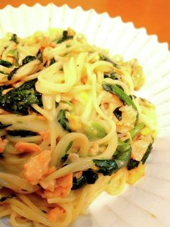 ほうれん草とサーモンのクリームパスタ-レシピのメイン写真