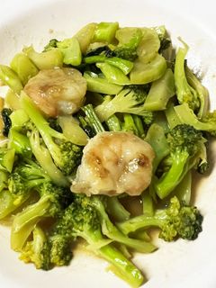 ブロッコリーと冷凍海老のマヨ醤油炒め-レシピのメイン写真