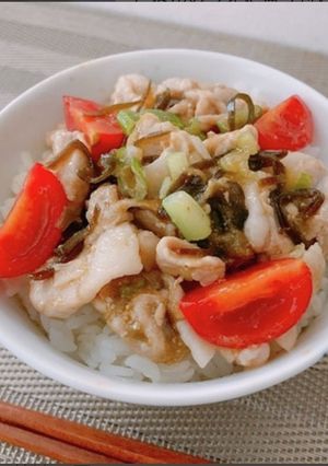 Ｗ昆布で、豚トマねぎダレ丼-レシピのメイン写真