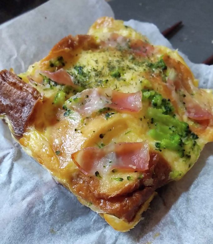 簡単☆食パンdeキッシュ風 by おかあに～工房 【クックパッド】 簡単