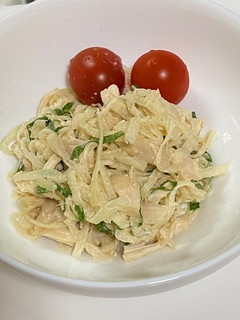 大根と大葉と蒸し鶏のボリュームサラダ-レシピのメイン写真