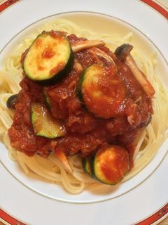 ズッキーニとツナのトマトソースパスタ-レシピのメイン写真