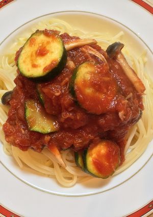ズッキーニとツナのトマトソースパスタ-レシピのメイン写真