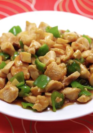 宮保鶏丁│鶏肉の四川風辛味炒め-レシピのメイン写真
