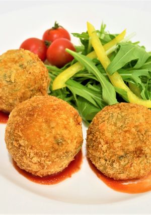みず菜のジェノベーゼ風イタリアンコロッケ-レシピのメイン写真