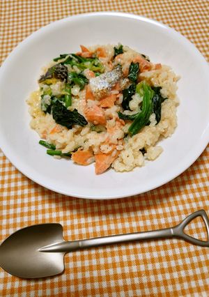 簡単☆鮭とほうれん草のチーズリゾット♩-レシピのメイン写真