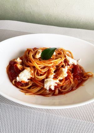 トマトモッツァレラパスタ-レシピのメイン写真