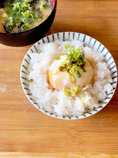 温泉卵の卵かけご飯★わさび醤油添え-レシピのメイン写真
