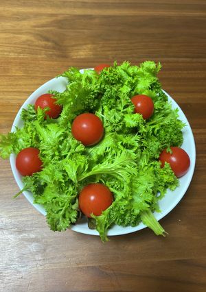 生パセリ消費!香るサラダ-レシピのメイン写真