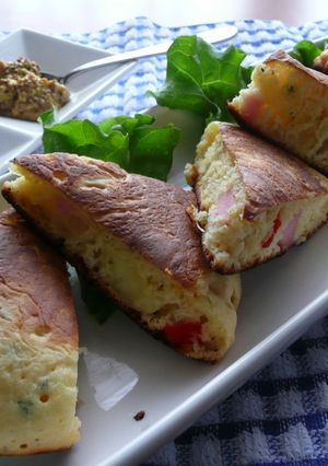 朝ごはん&おやつに♪おかずホットケーキ-レシピのメイン写真