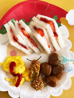 簡単いちごサンドプレート!-レシピのメイン写真
