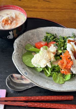 ライスサラダ　ルッコラと目玉焼きのっけ-レシピのメイン写真