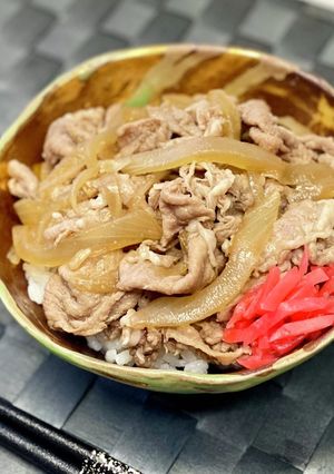 調理時間15分!煮るだけで簡単☆絶品豚丼-レシピのメイン写真