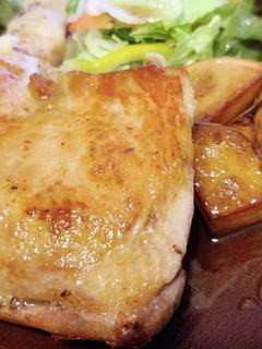 骨付き鶏もも肉のコンフィ-レシピのメイン写真