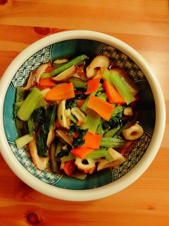 お出汁も美味しい小松菜と竹輪のお浸し-レシピのメイン写真