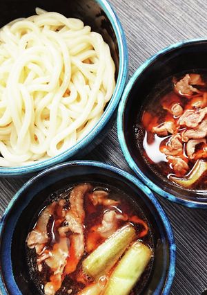 冷たいうどんをあつあつのお汁で♪-レシピのメイン写真