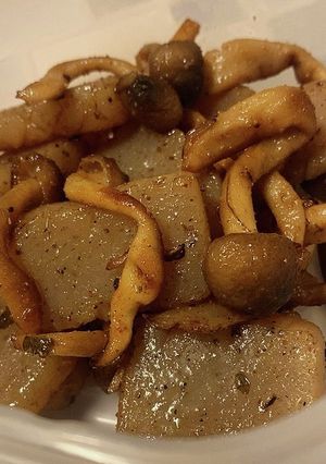 コンニャクとキノコのスパイス炒め-レシピのメイン写真