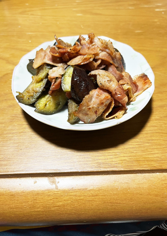 ベーコンと茄子の塩コショウ炒め-レシピのメイン写真