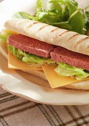 春キャベツとコンビーフのチーズパニーニ-レシピのメイン写真