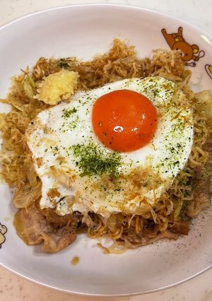 イベリコ豚と高級卵の蘭王で 日清焼きそば-レシピのメイン写真