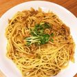 のり佃煮と玉ねぎの納豆パスタ