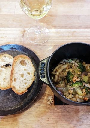 小さいストウブで野菜たっぷりアヒージョ-レシピのメイン写真