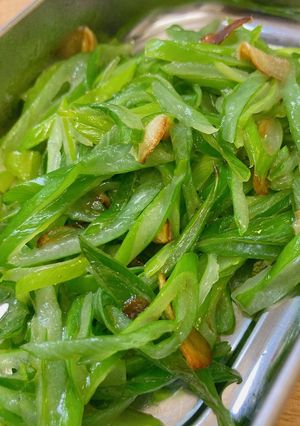 ネギの葉の辛味が美味しいニンニク炒め-レシピのメイン写真