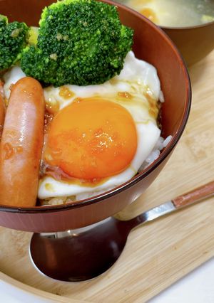ウインナーのにんにく醤油丼-レシピのメイン写真