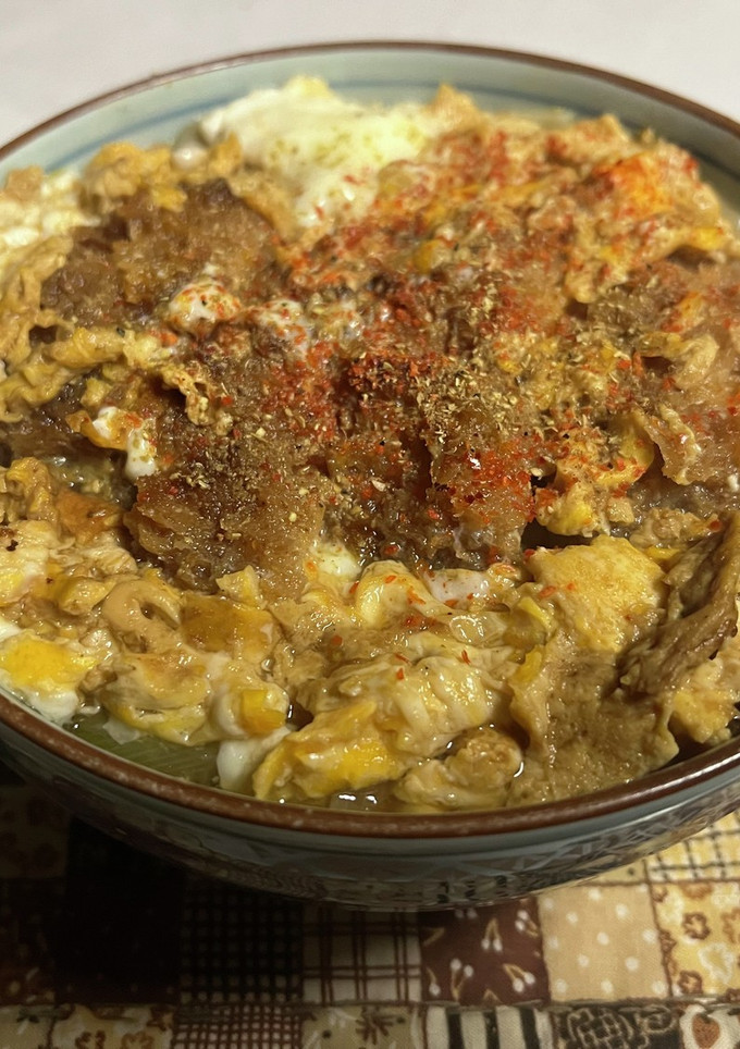 かつ丼…のように見せかけてかつとじそば-レシピのメイン写真