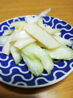 セロリとイカの燻製【材料4つ】マリネ-レシピのメイン写真